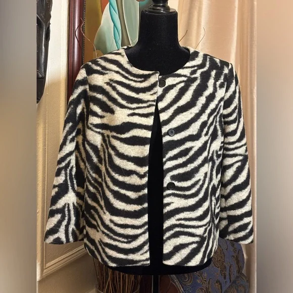 Ann Taylor Zebra Print Women's Jacket Size Small - Picture 2 of 9